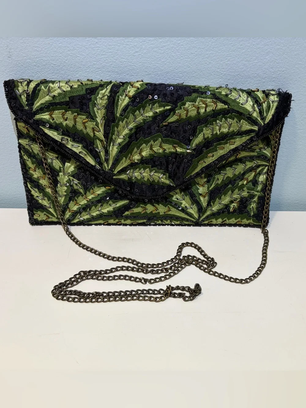 Clements Ribeiro Green Palm Leaf Embroidered Beaded & Sequin Clutch With Chain